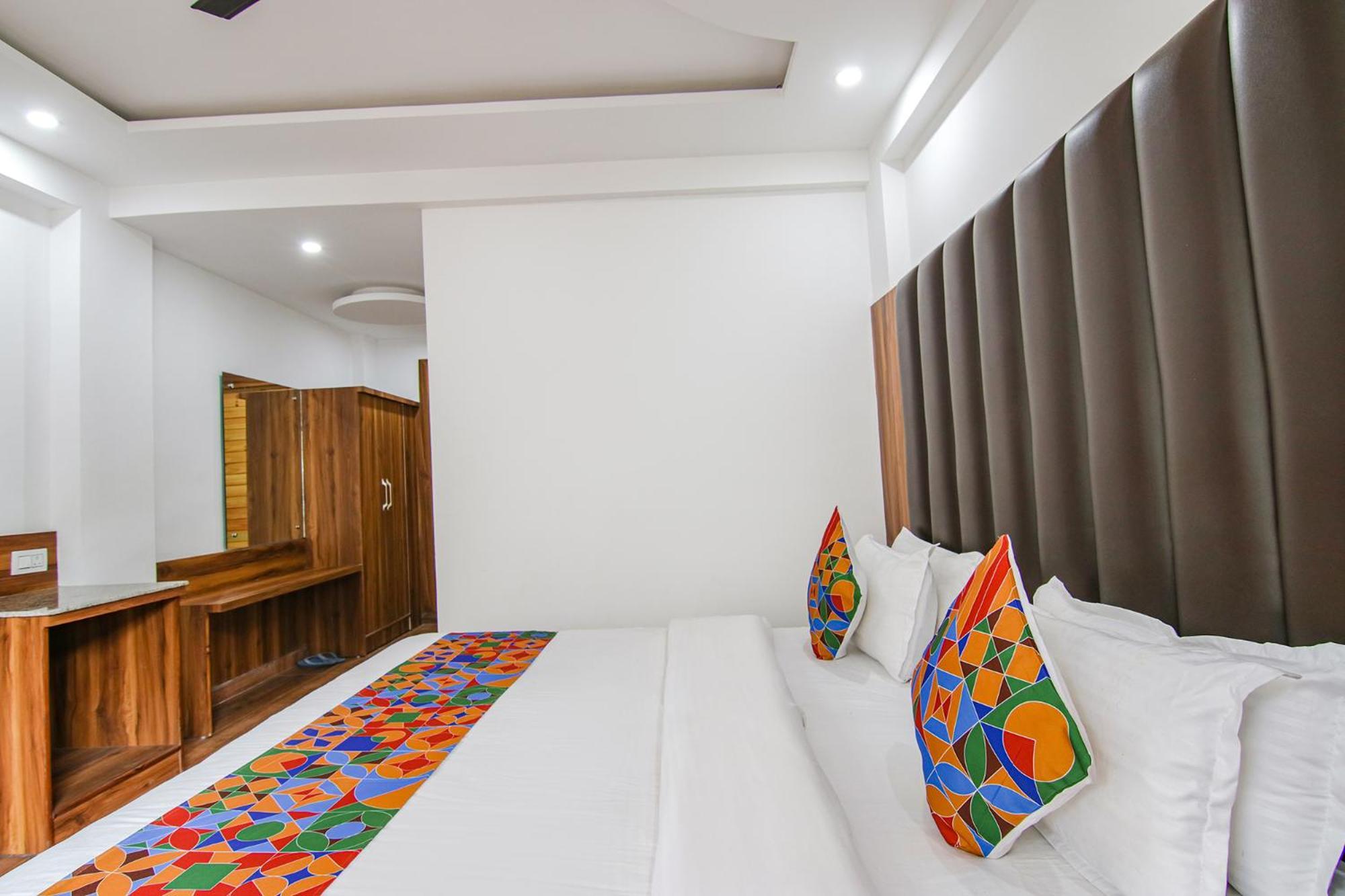Fabhotel Ayana Inn Dharamshala Bagian luar foto